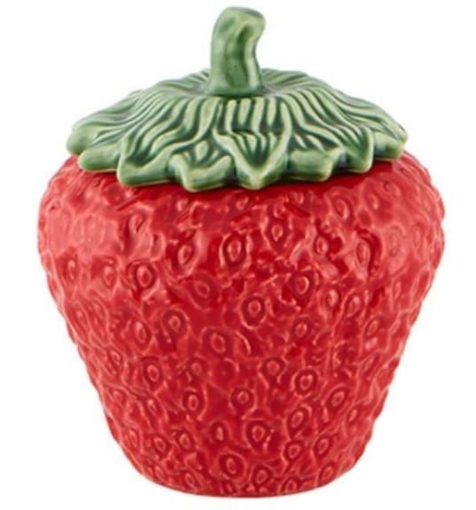 Strawberries Tureen 4 L — Bordallo Pinheiro luxury furniture at Gloria, Iraq