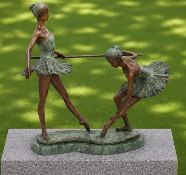 2 Dancers — image 1