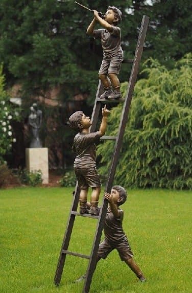 3 Children On Ladder — Bronzartes luxury furniture at Gloria, Iraq