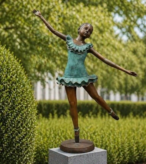 Ballerina — Bronzartes luxury furniture at Gloria, Iraq