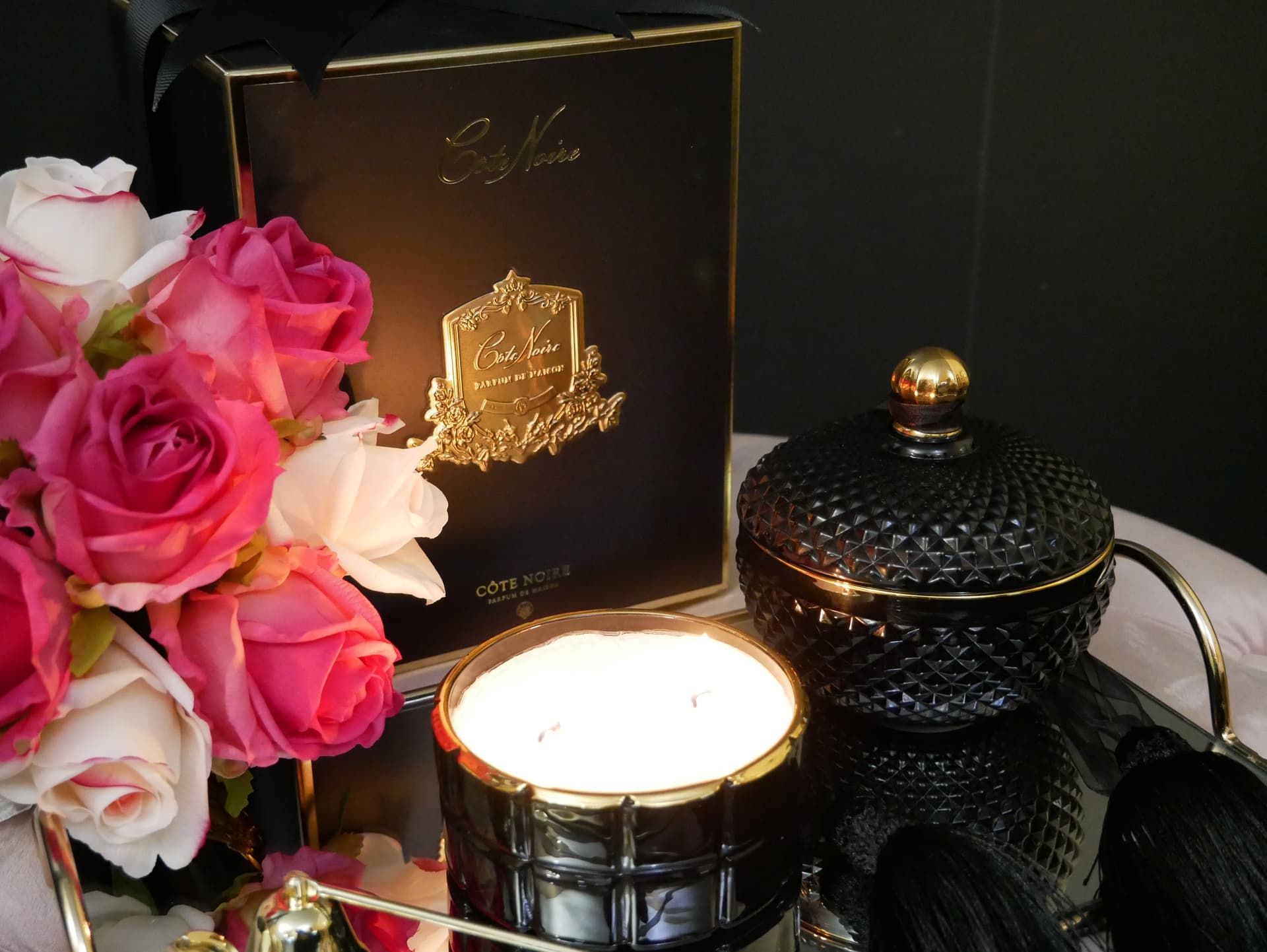 Round Art Deco Candle — Black & Gold, Queen of the Night thumbnail 3