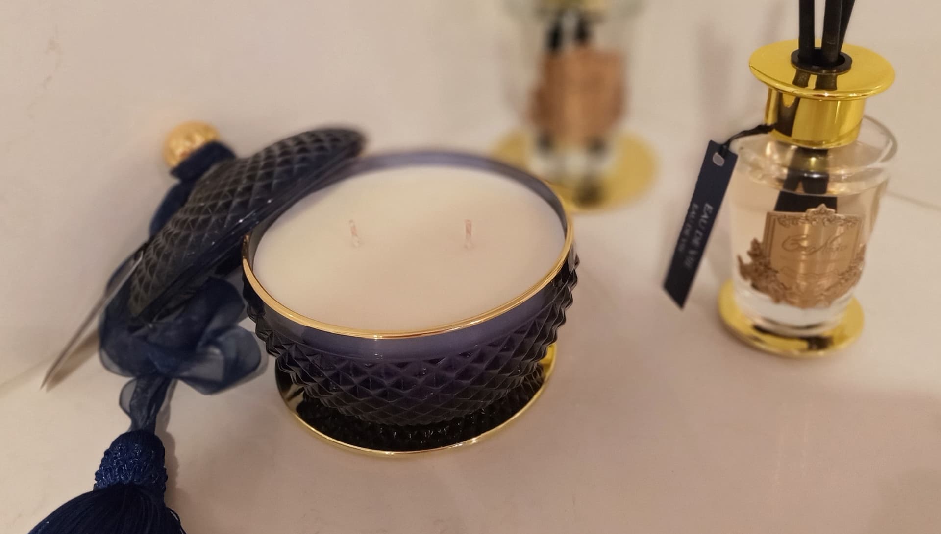 Round Art Deco Candle — Navy & Gold, Eau de Vie thumbnail 2