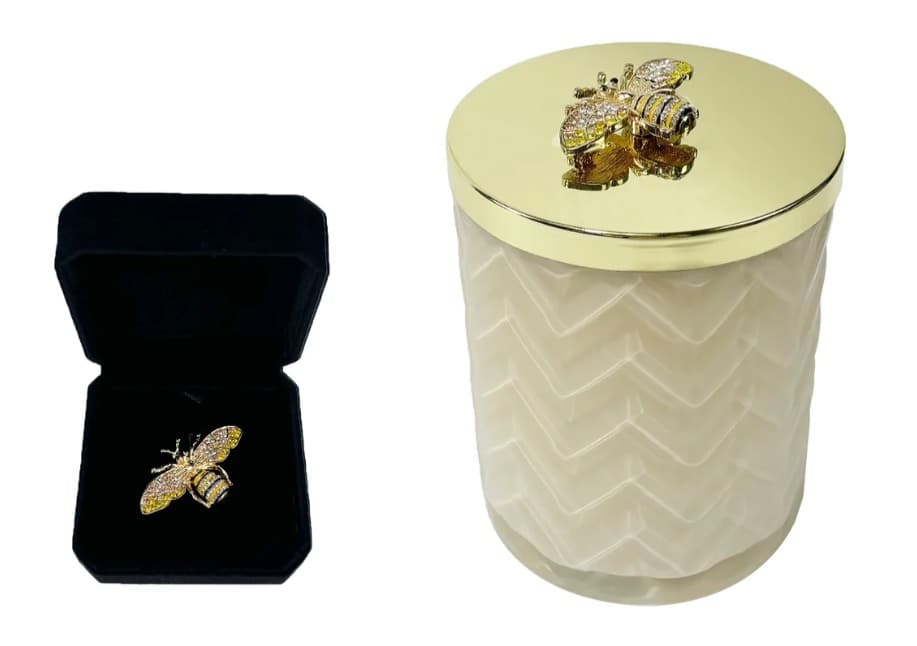 Herringbone Candle with Scarf — Cream & Gold, Blonde Vanilla thumbnail 2