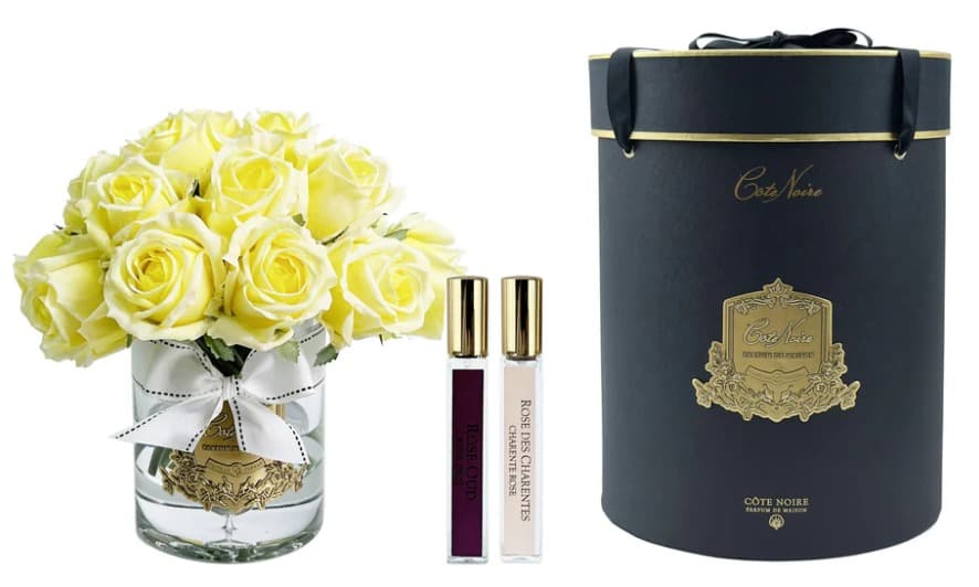 Grand Rose Bud Bouquet — Yellow with Gold Badge thumbnail 2