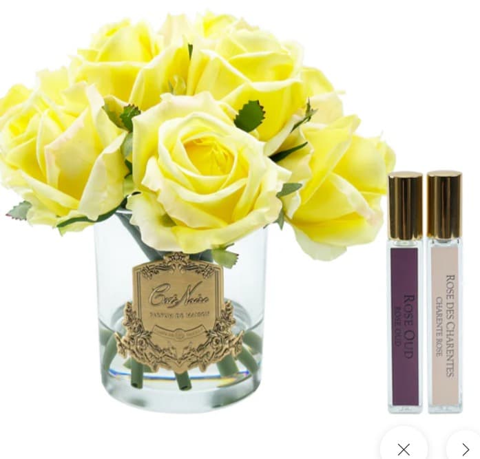 Grand Rose Bud Bouquet — Yellow with Gold Badge thumbnail 3