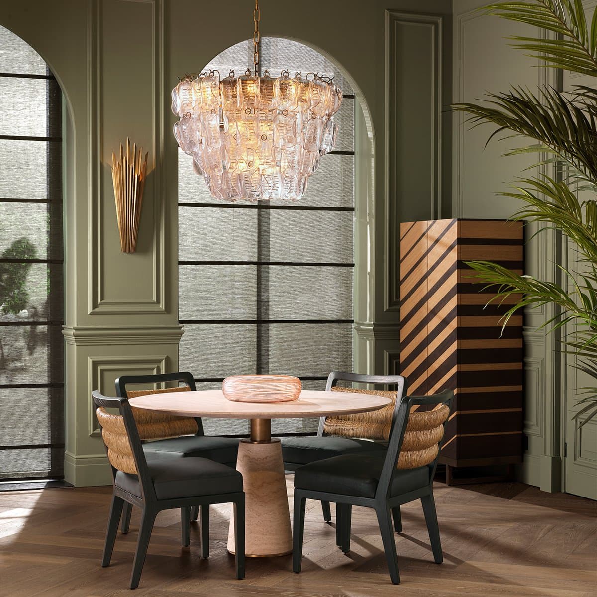 Dining Table Genova thumbnail 2