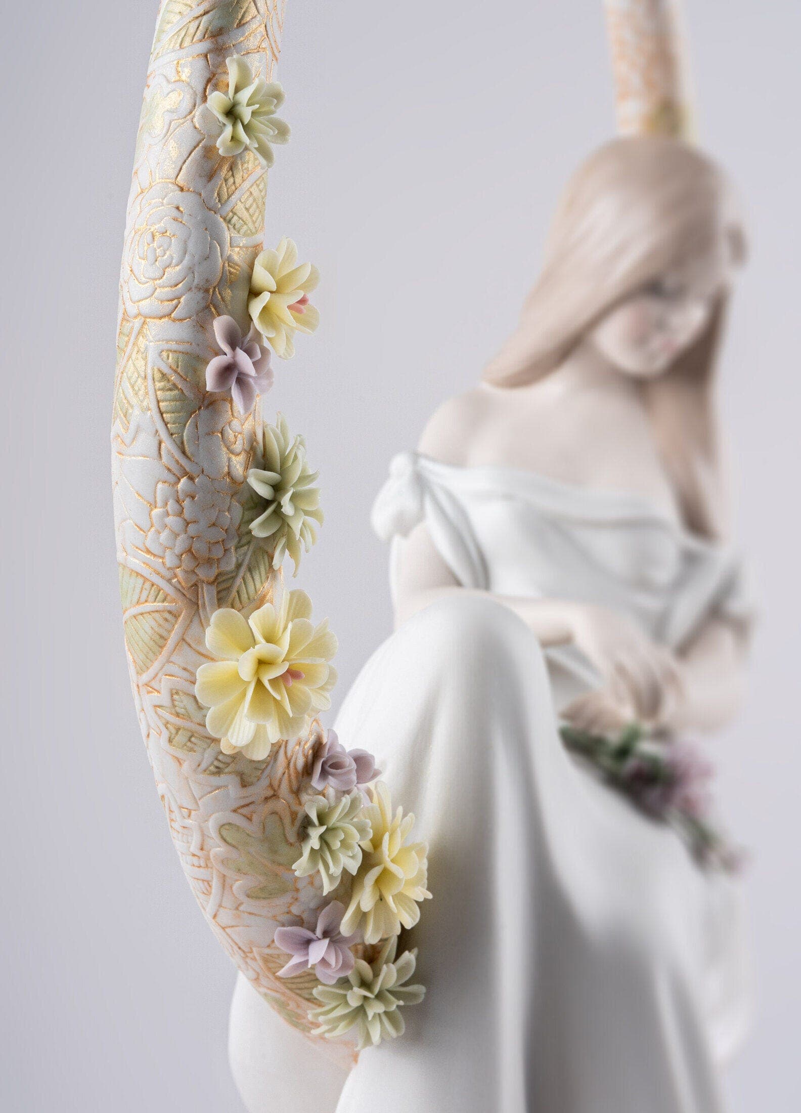 In her Thoughts Sculpture thumbnail 3