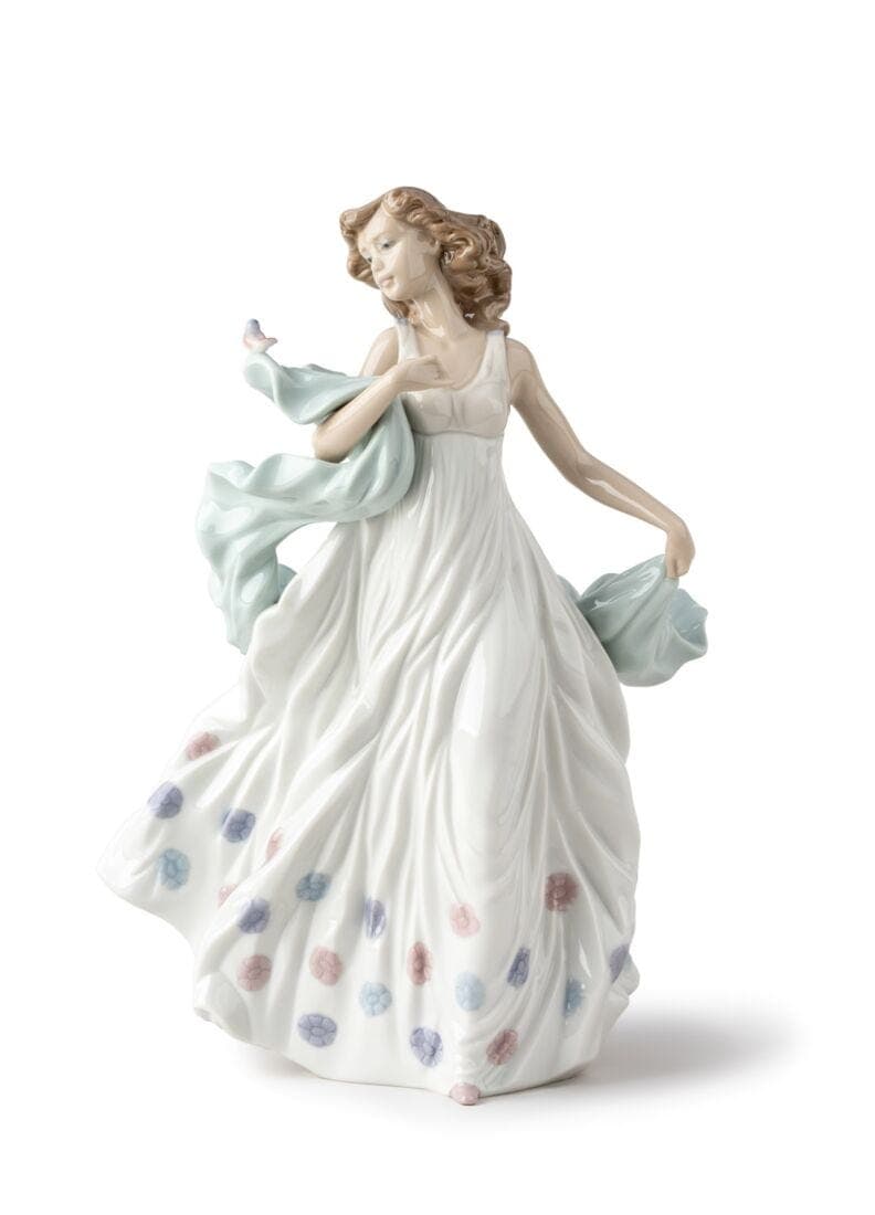 Summer Serenade Woman Figurine thumbnail 3