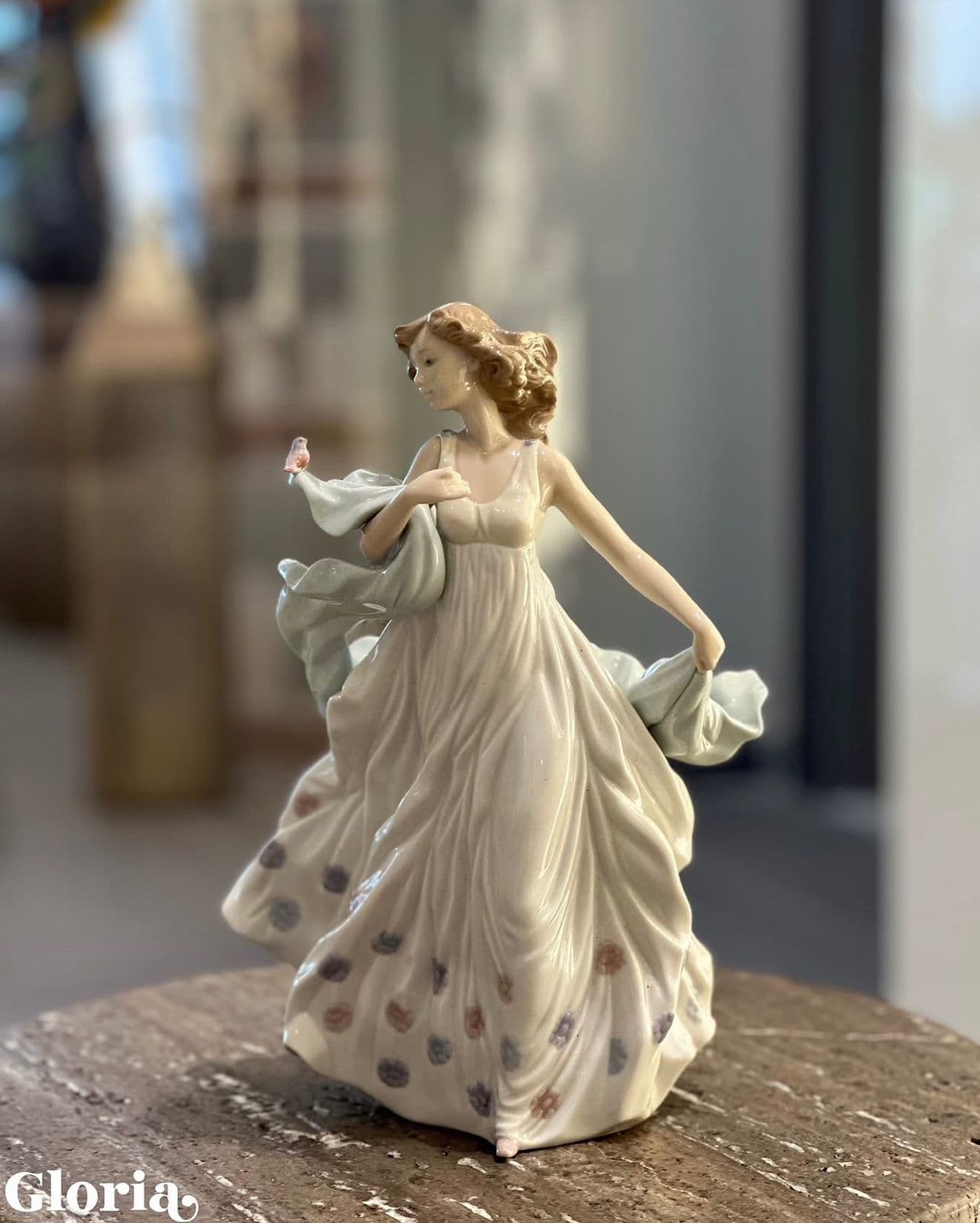 Summer Serenade Woman Figurine thumbnail 2